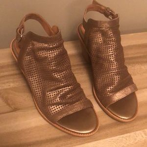 Bronze metallic sofft sandals